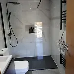 The Valley Heated Pool Retreat Villa